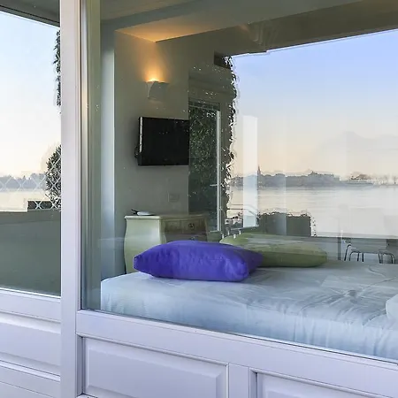 Maison Du Lac Ferienhaus Stresa